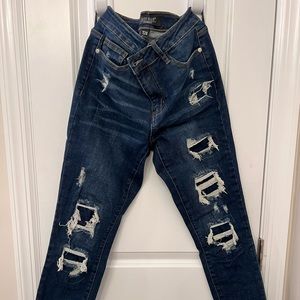 Jude Blue Reba destroyed patch denim